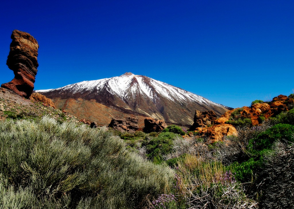 2 Snow capped mountain Timanfanya