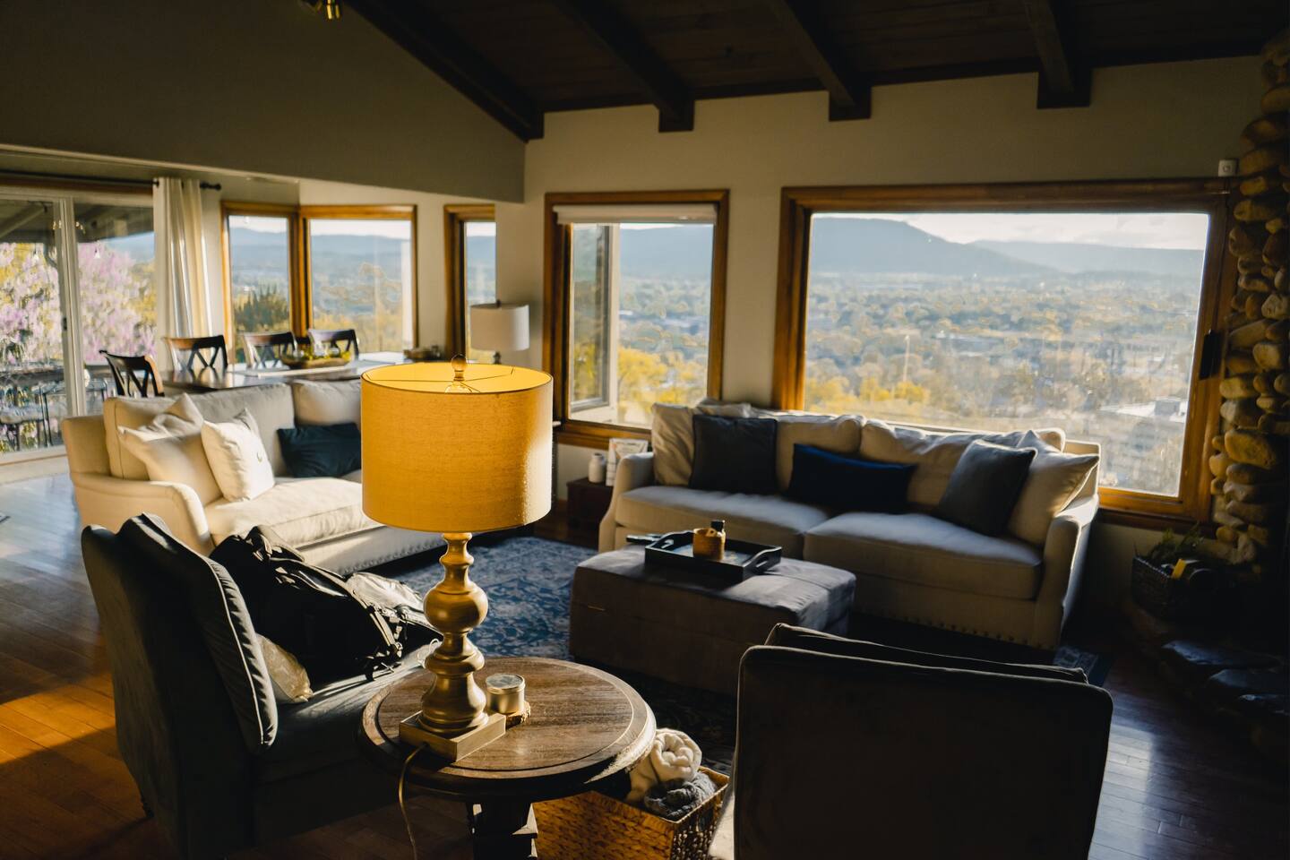 Sunset Haven - Airbnb Chattanooga with Hot Tub