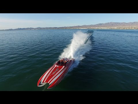 Insane 2700HP 40&#039; Skater Running at Full Speed in Lake Havasu