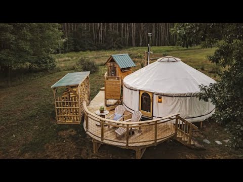 Amazing Glamping Getaway in this Vermont Yurt