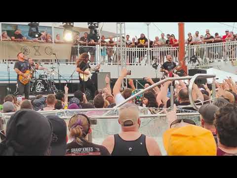 In Keeping Secrets of Silent Earth:3 - Coheed &amp; Cambria - SS Neverender Pool Deck Show 10/28/2021