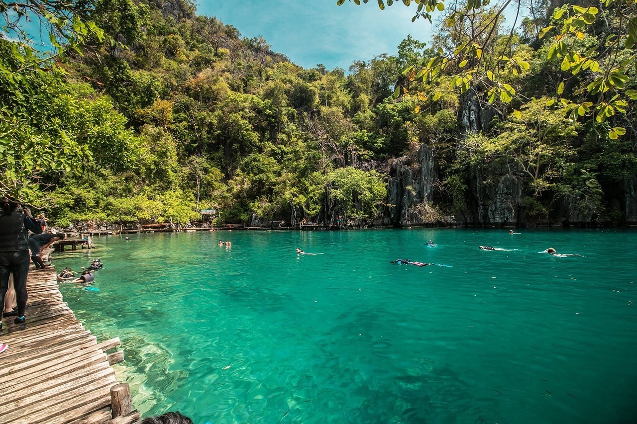 palawan lagoon - coron hotels