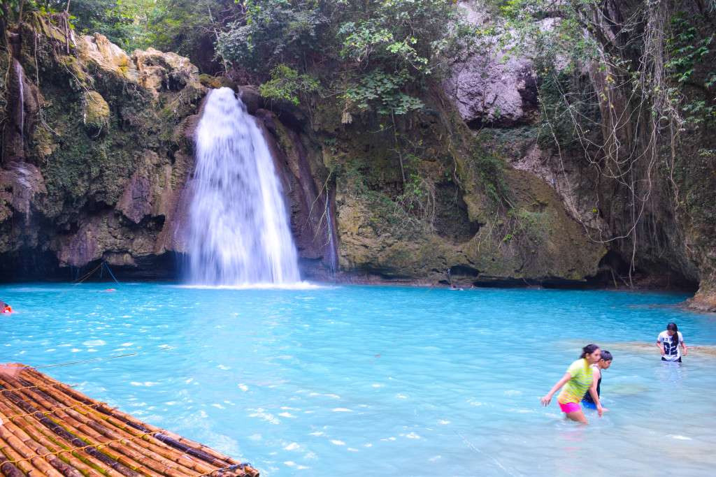 Kawasan Waterfalls