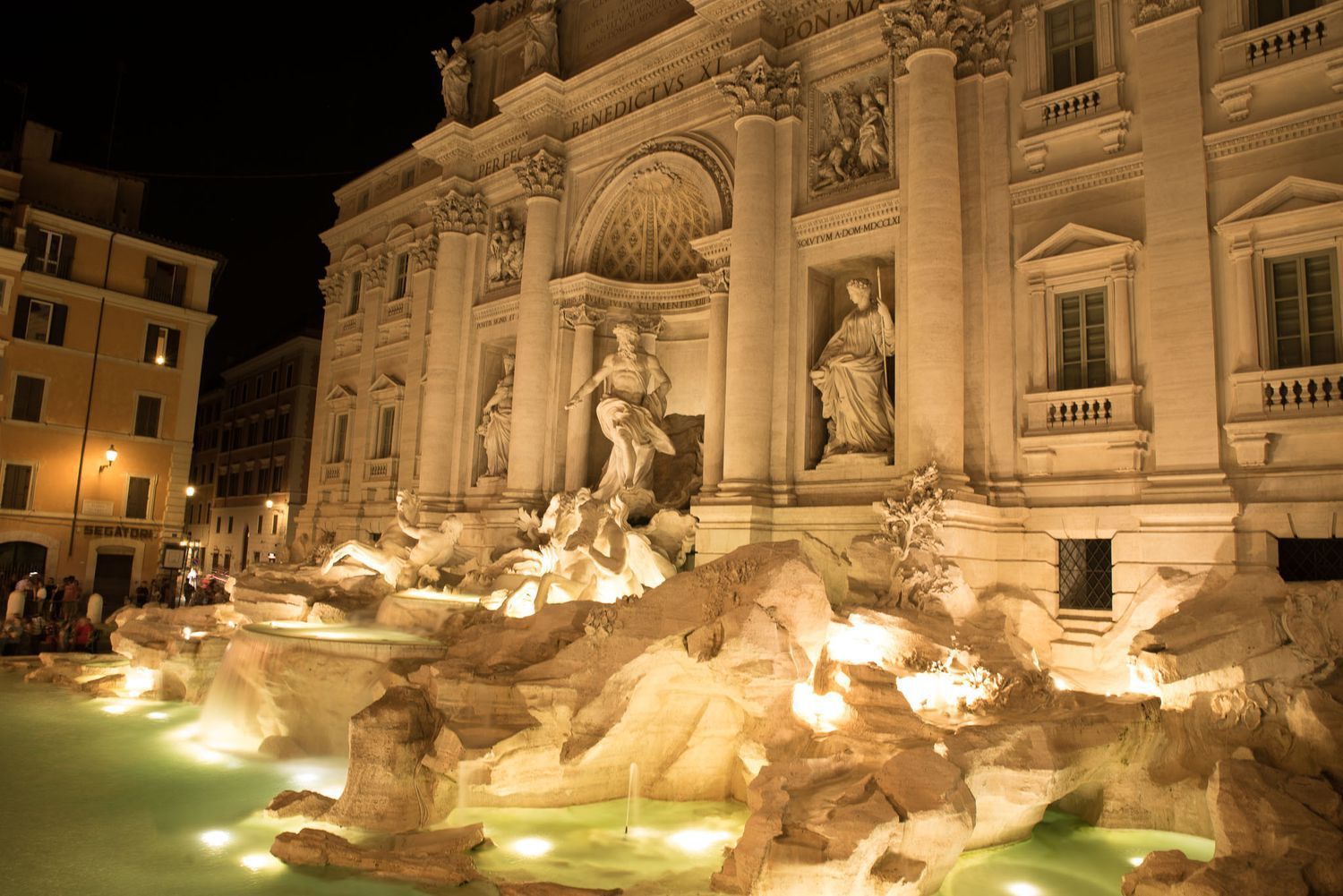 Trevi Fountain -Rome Weekend