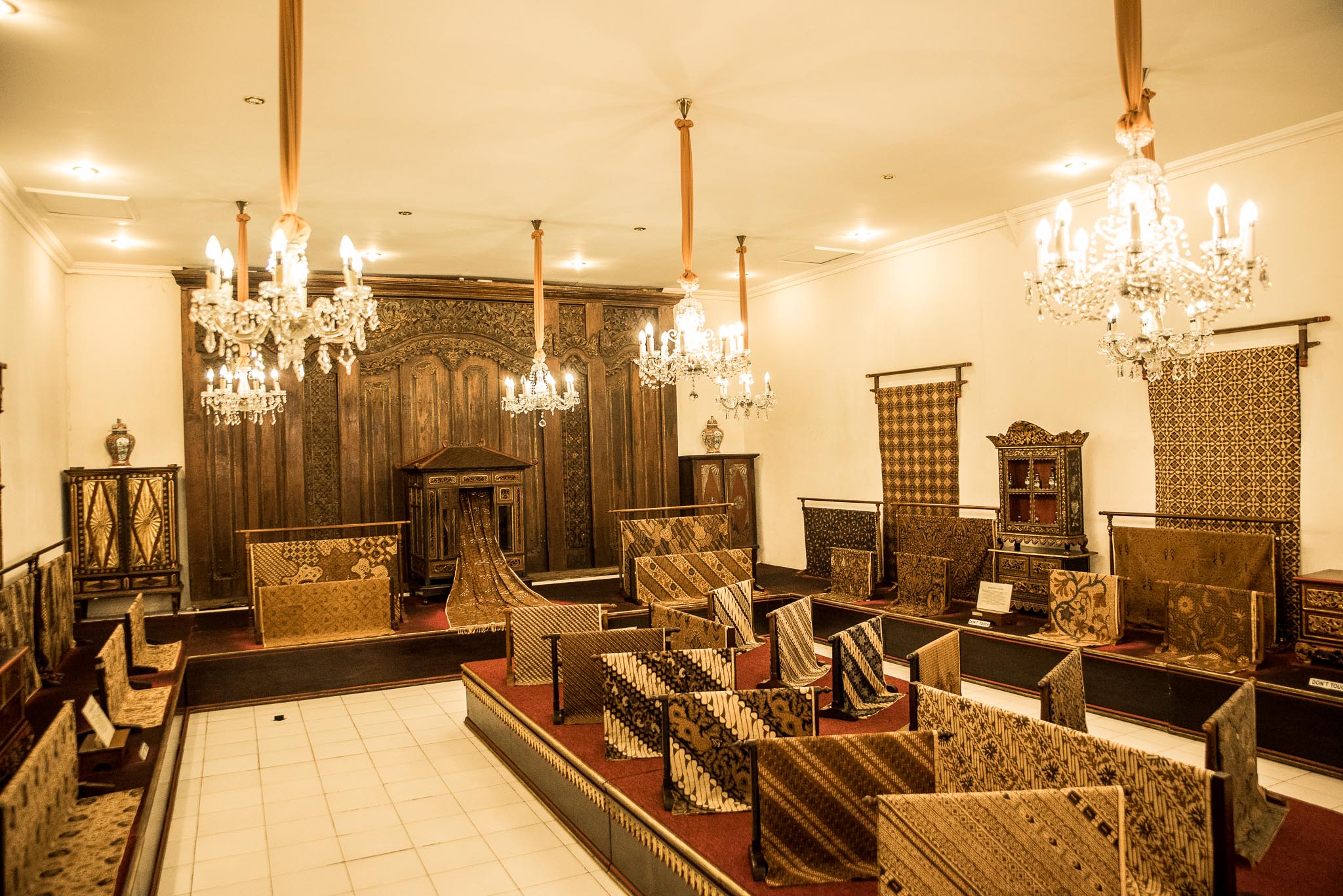 BATIK: An Indonesian Cultural Icon & My New Favorite Festival Fashion