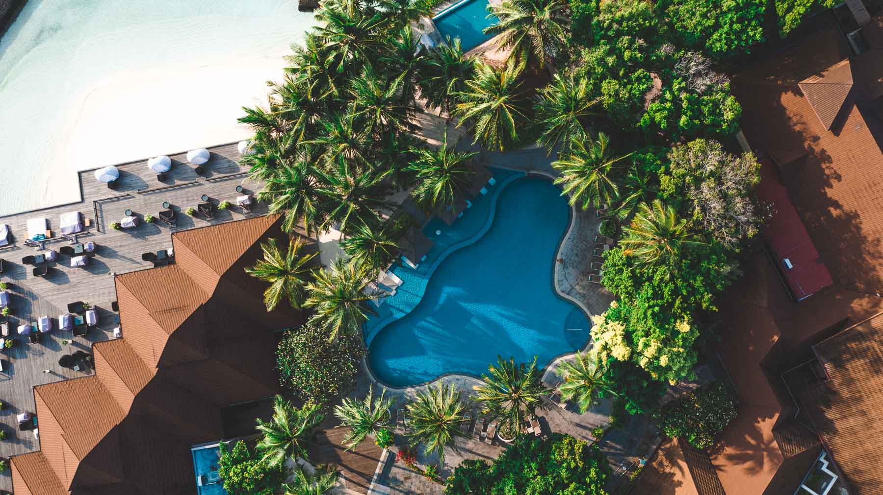 Kurumba Maldives Pool