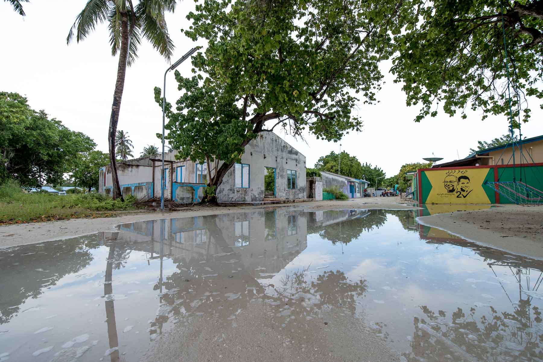 Thulusdhoo Island