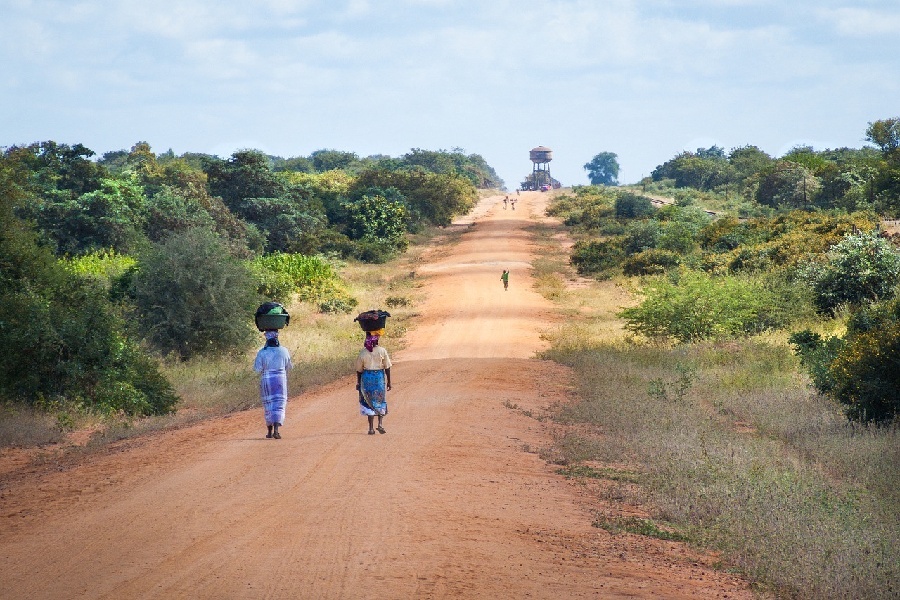 African Women - Mozambique, Safe Destinations in Africa 2019