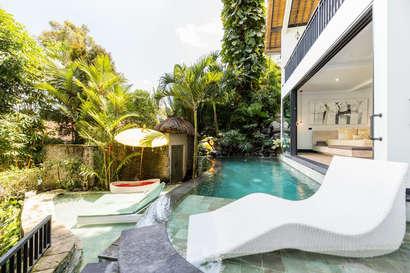 Airbnb in Ubud Bali with Pool