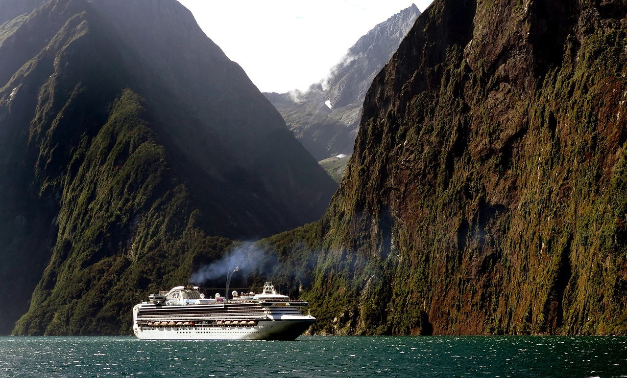 Milford Sound - Best places to visit South Island new Zealand