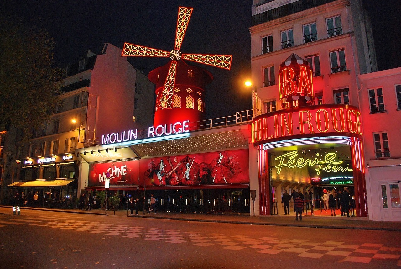 Moulin Rouge - 2 Days in Paris Nightlife