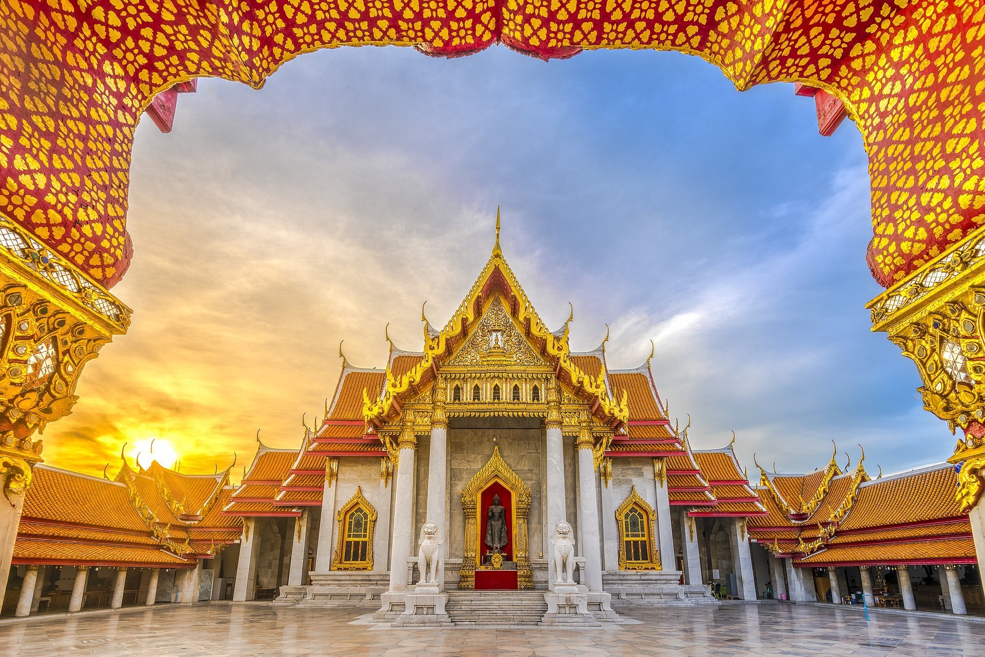 Wat Benja Temple - What to see in Bangkok in 2 Days