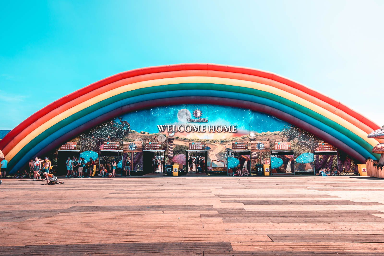 Tomorrowland - Festival Gadgets