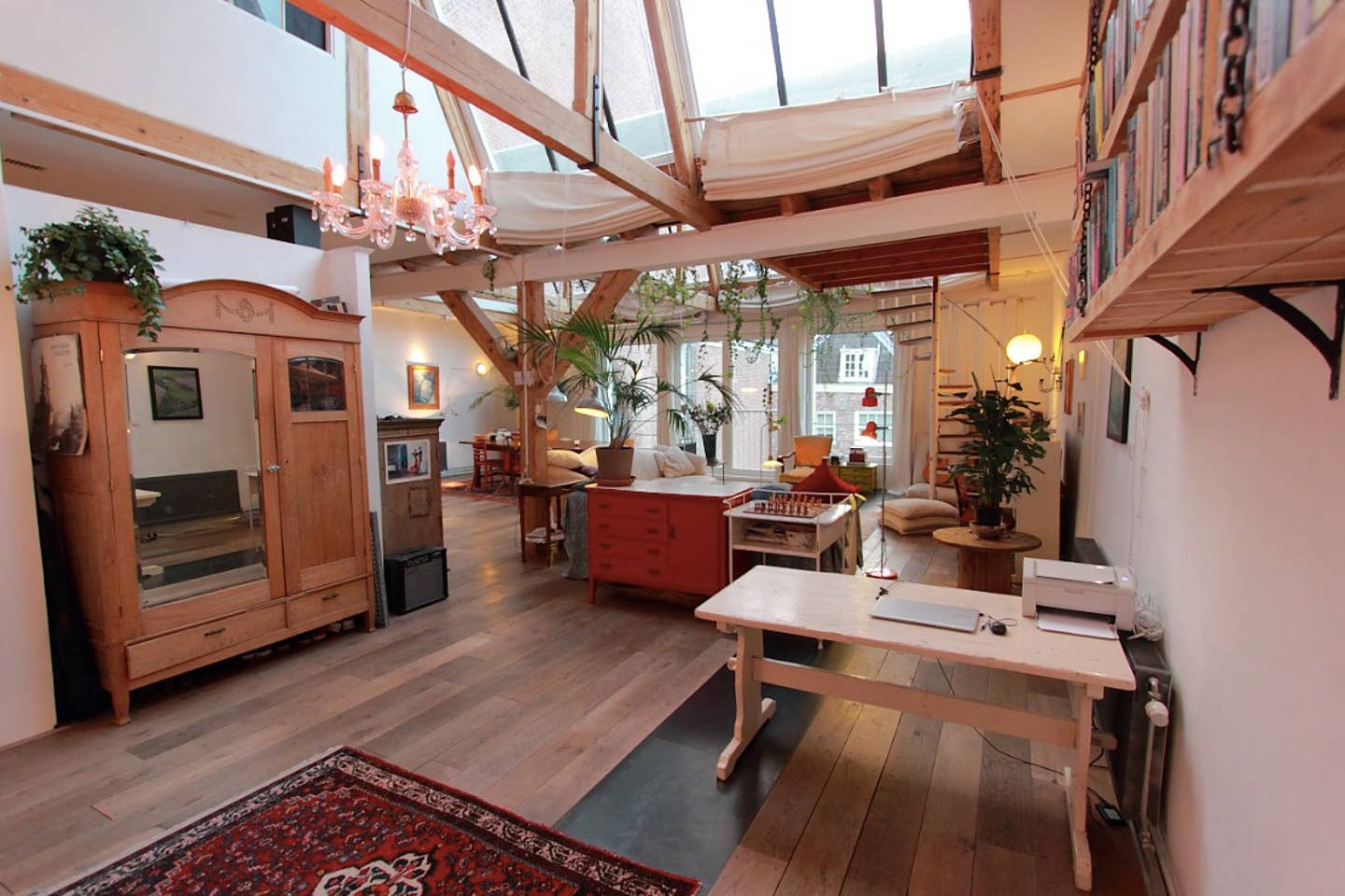 Best Loft Airbnbs Amsterdam