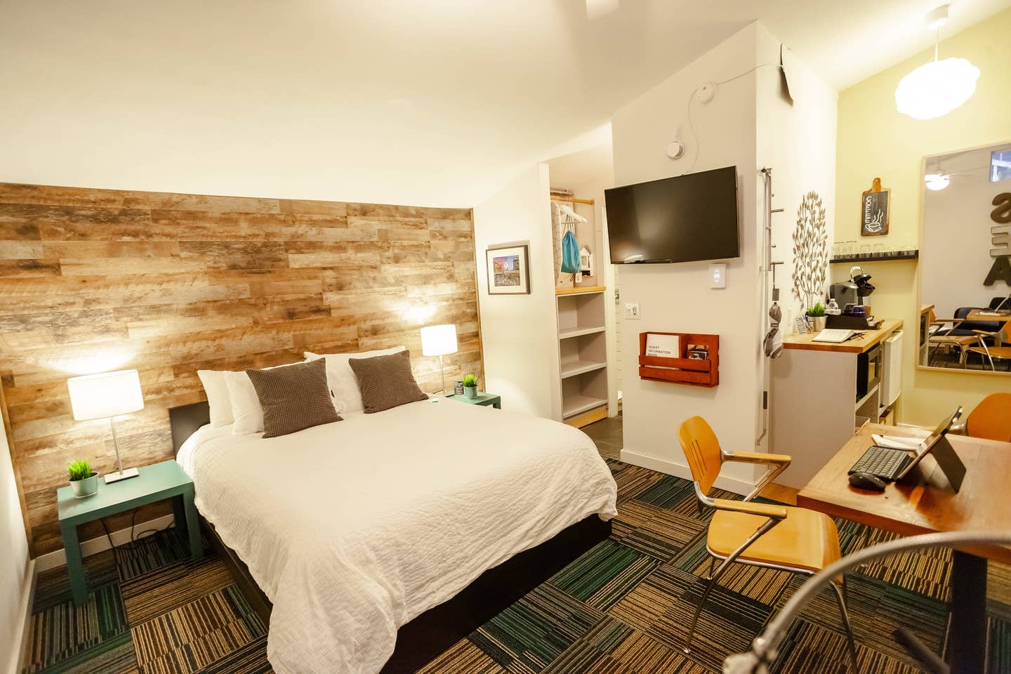 Comfy Studio Airbnb Seattle