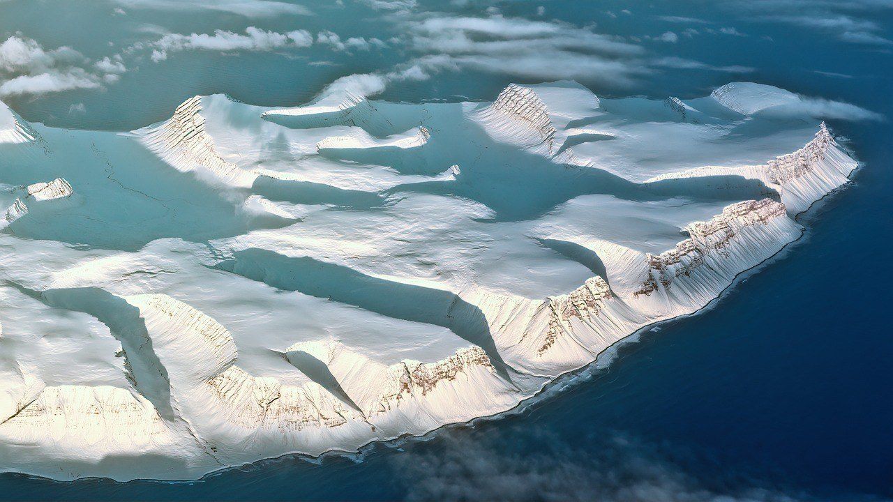 Jökulsárlón glacier lagoon - Where to stay in Iceland
