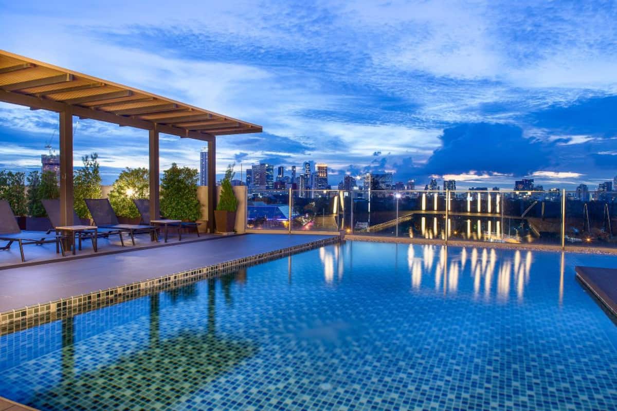 Airbnb Bangkok Infinity Pool
