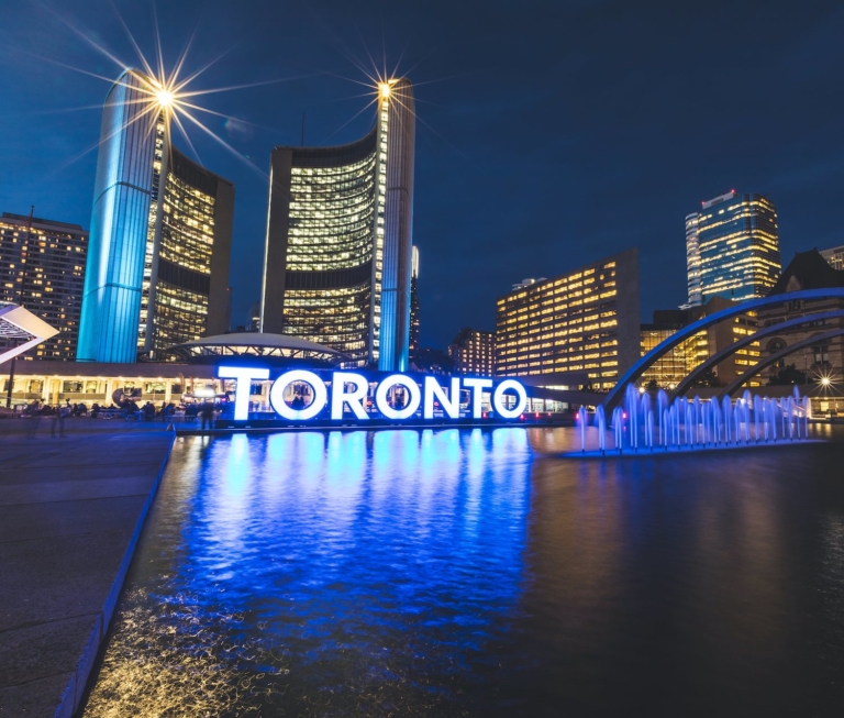 The 19 BEST Airbnb Toronto Rentals For a Cool & Unique Visit [2020]