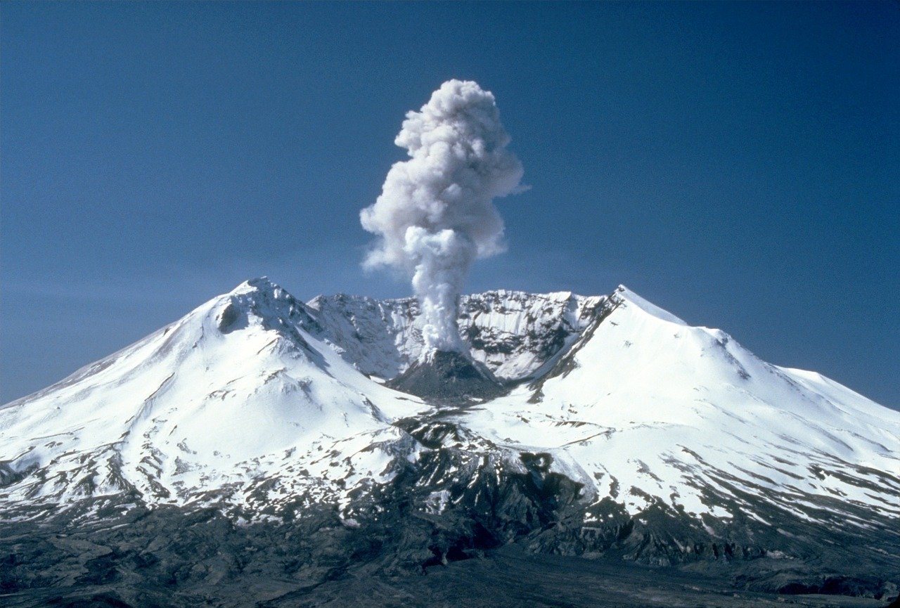 Mount St. Helens - Day Trips from Portland