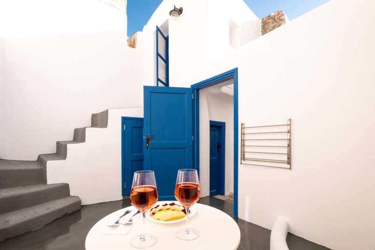 18 Best Airbnbs in Santorini, Greece (Villas, Caves & Pools)