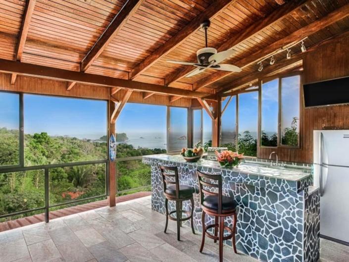 20 Best Airbnbs in Costa Rica To Stay in 2022 [UPDATED]