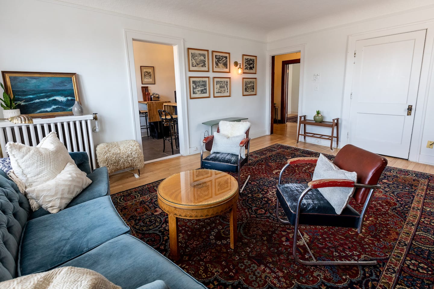 Cozy Apartment in West Village - Airbnb-in-detroit
