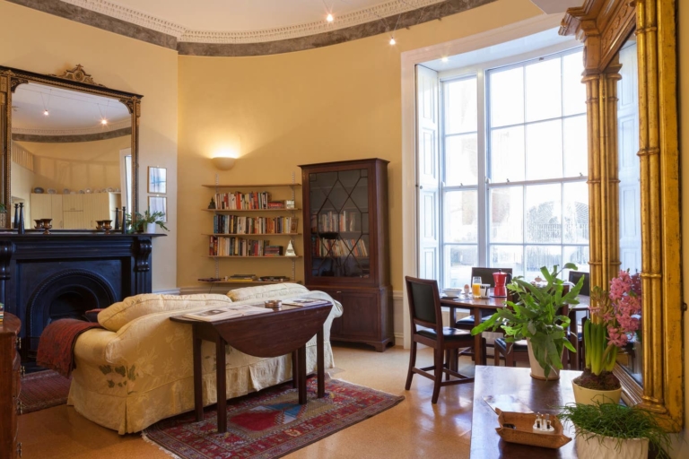 15 BEST Airbnb Dublin Rentals To Stay in 2021 [UPDATED]