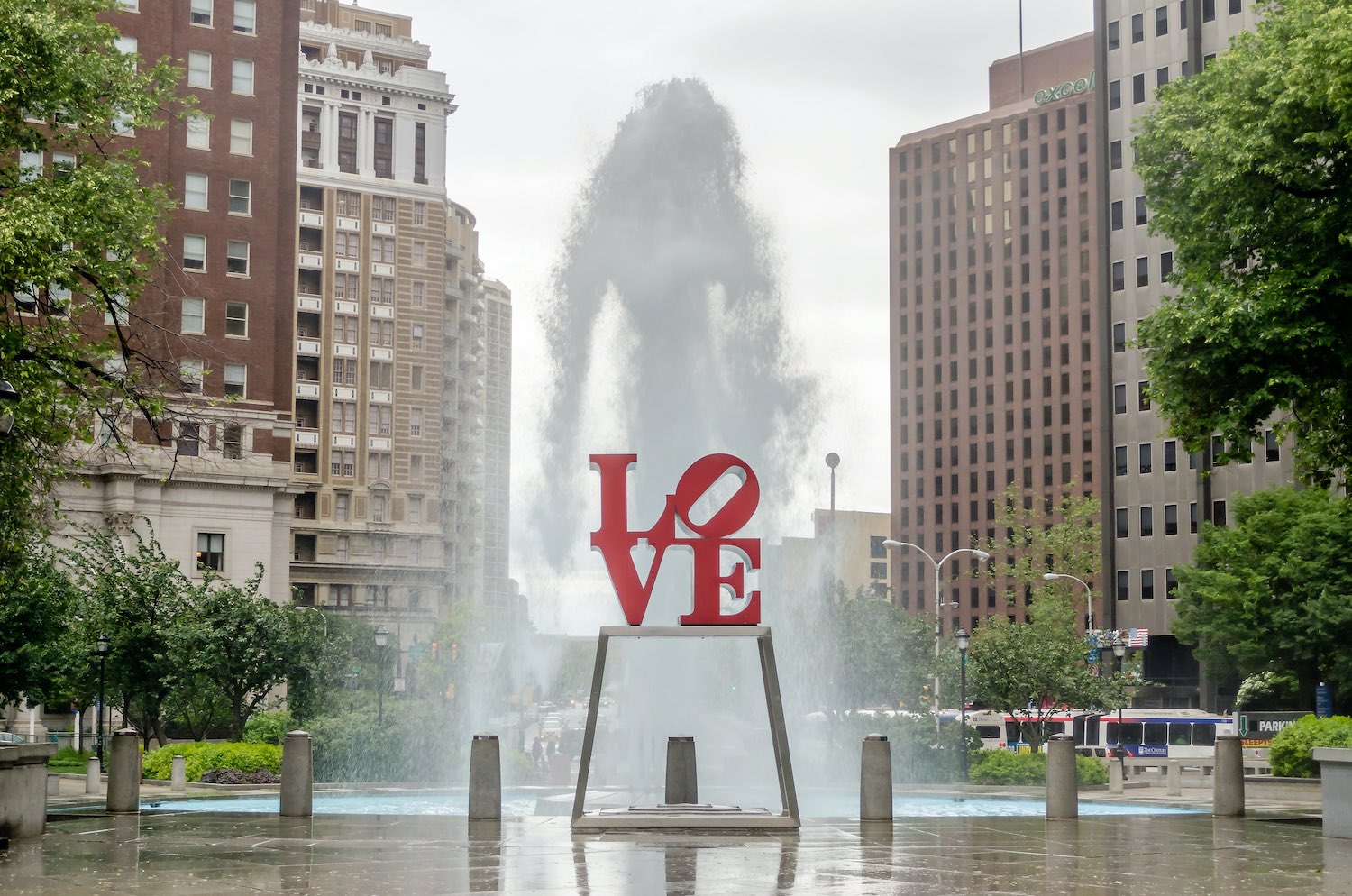 Love Statue in Philadelphia - Airbnbs in Philly