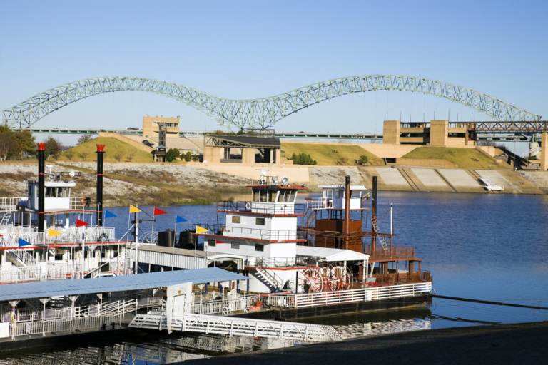 The 19 BEST Airbnb Memphis Rentals For a Tennessee Getaway