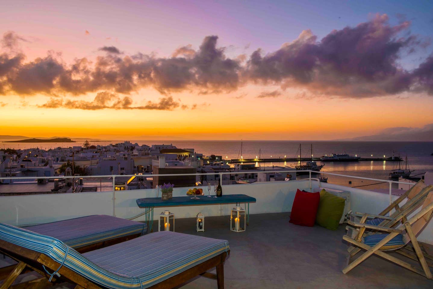 Mykonos Airbnb with Rooftop Sunset