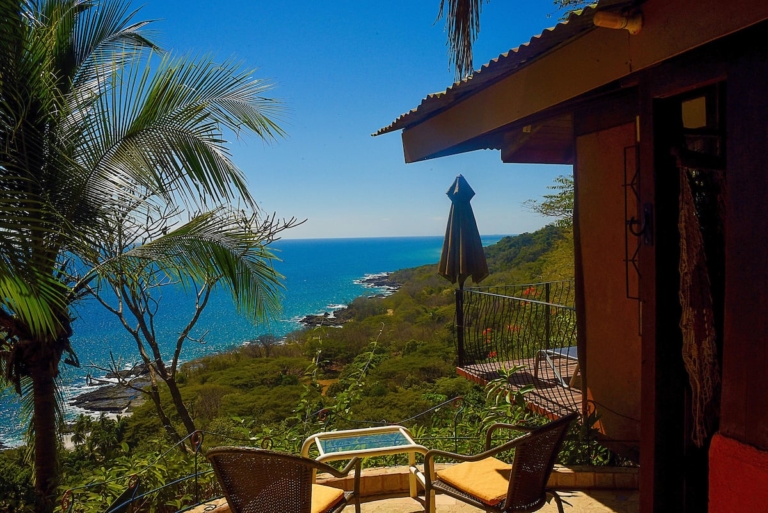 20 Best Airbnbs in Costa Rica To Stay in 2022 [UPDATED]
