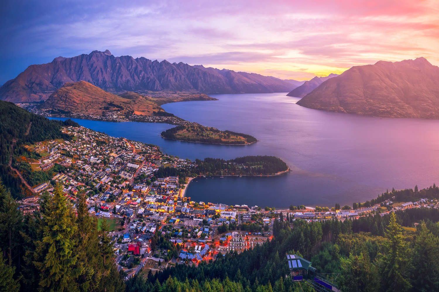 Where to Stay in Queenstown - Best Airbnbs