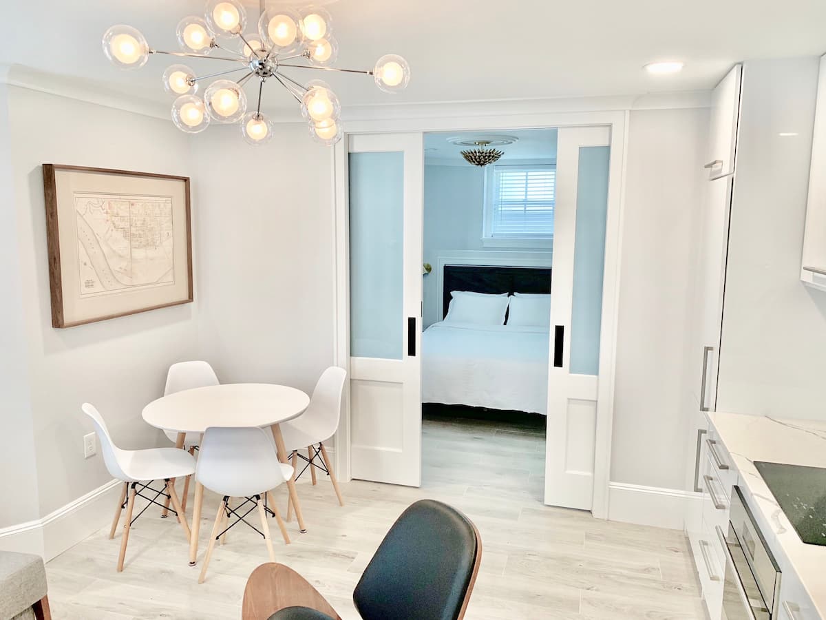 Boston Airbnbs