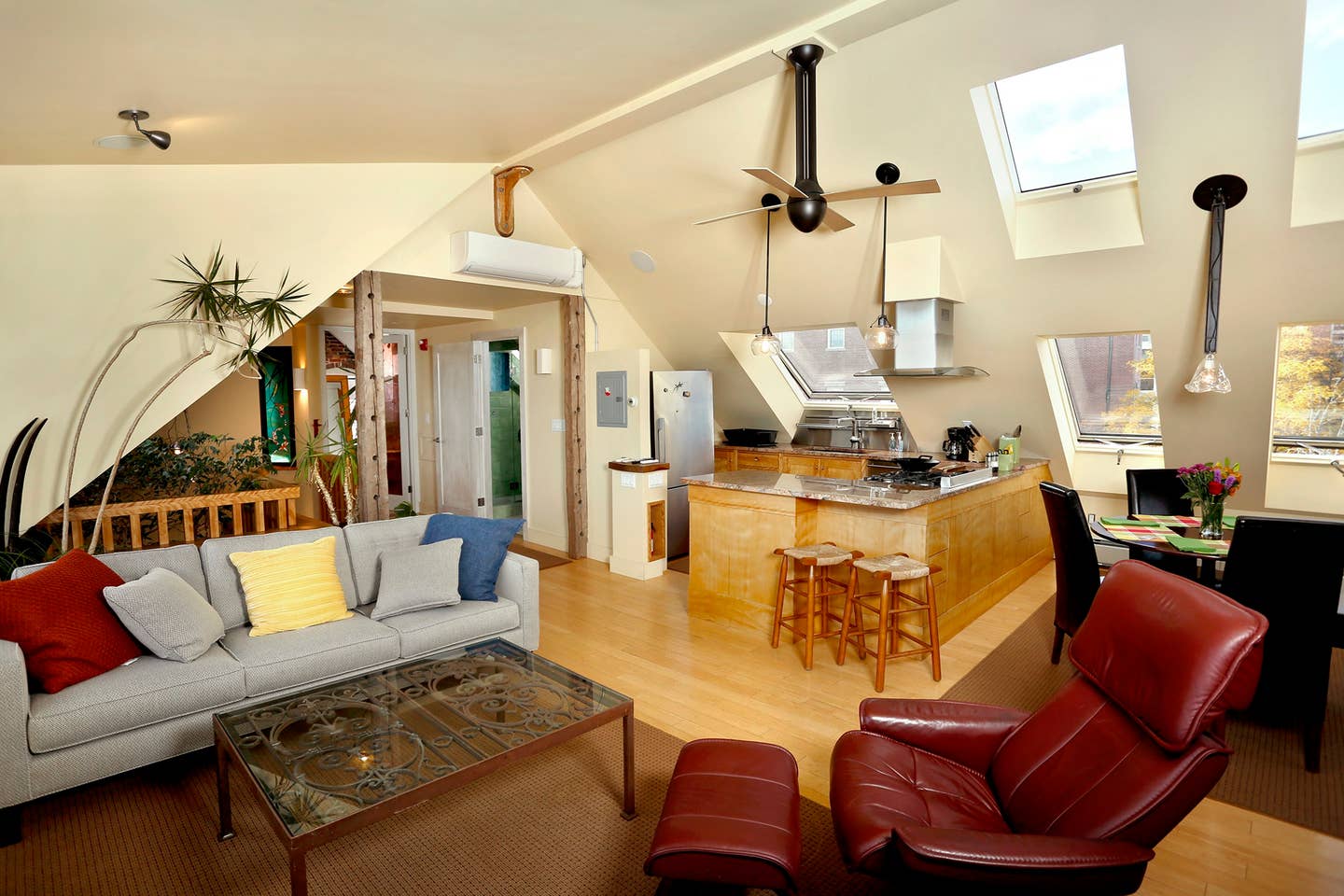 Penthouse Airbnb Maine