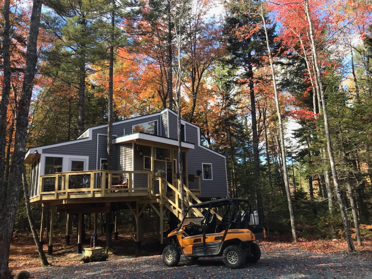 Treehouse Airbnb Maine