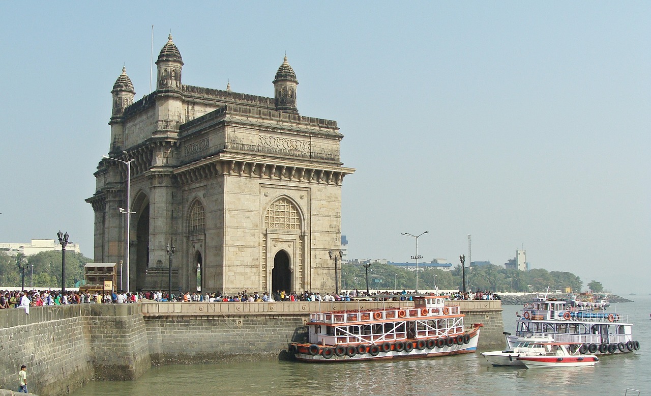 gateway of india - mumbai airbnbs