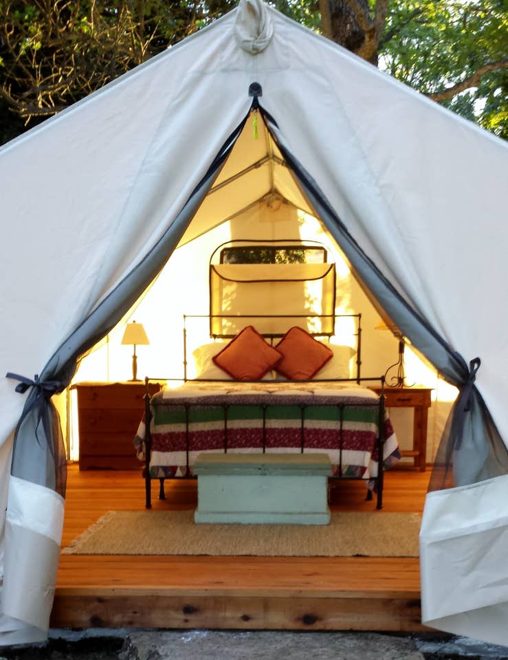 Glamping Oregon Tent