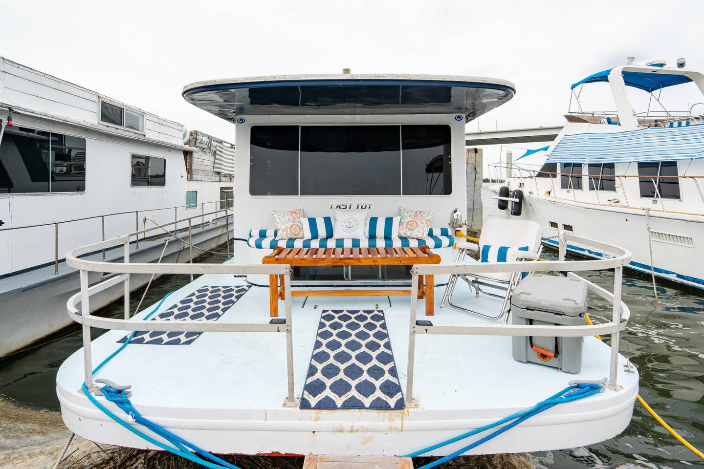 Unique Charleston Airbnb Houseboat