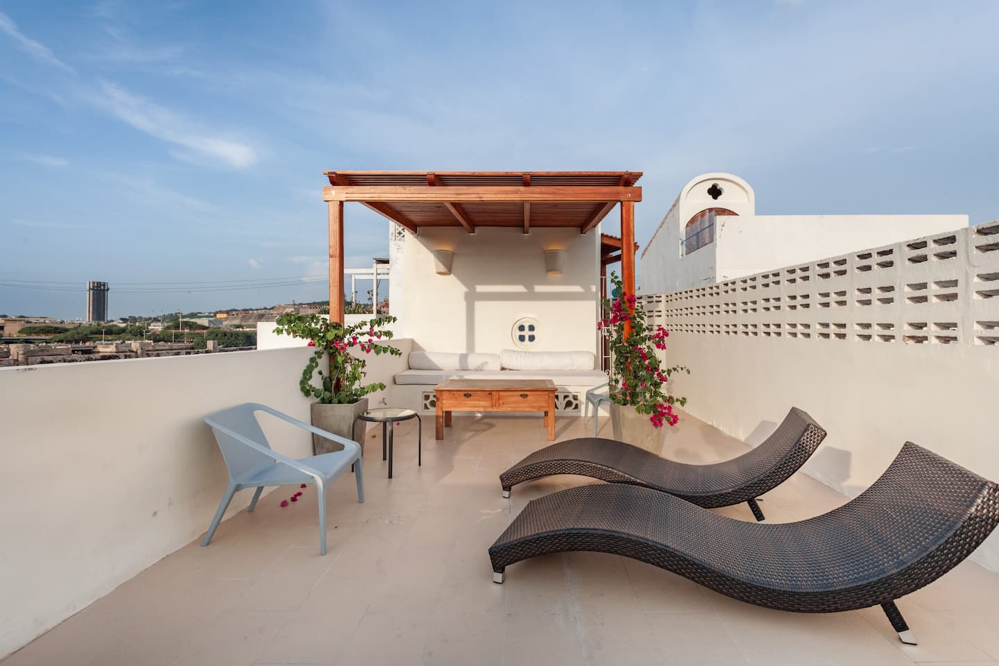 airbnb cartagena colombia rooftop terrace