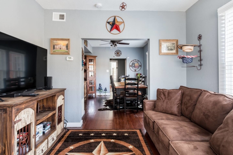 15 Best Airbnbs in San Antonio, Texas Top Picks for 2021