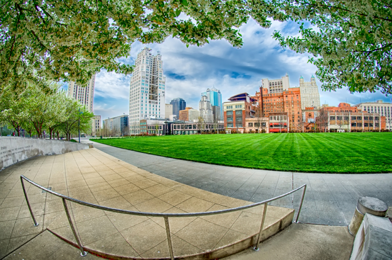 The 15 Coolest & BEST Airbnbs in Kansas City, Missouri [2020]