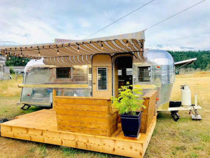 TOP 20 Glamping Washington Sites For Your Bucket List (2023)