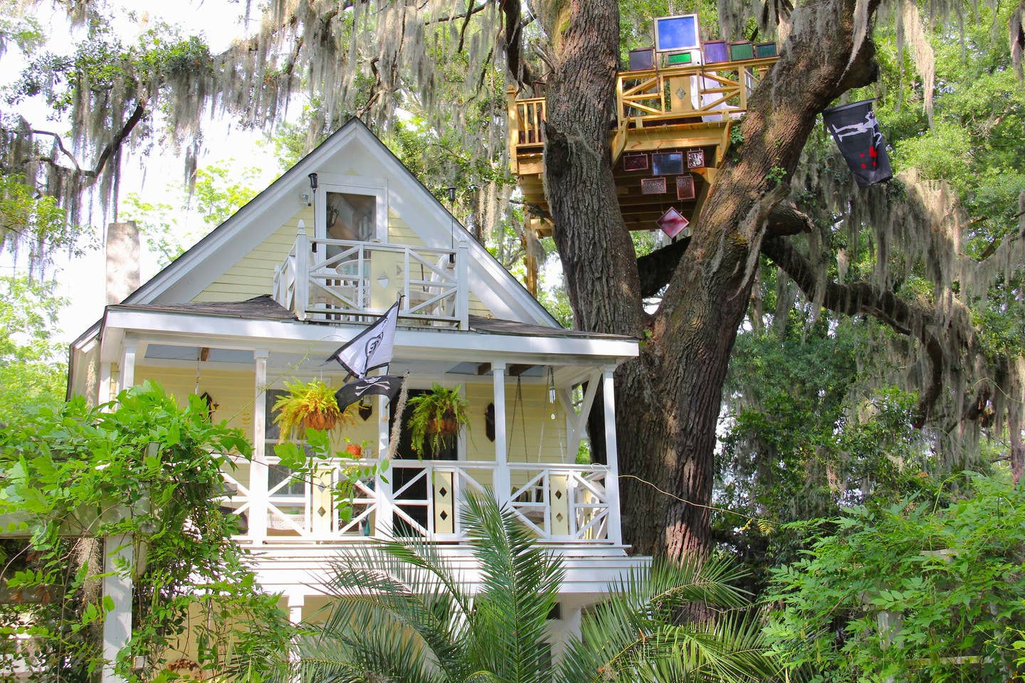 Unique Airbnb Savannah Treehouse