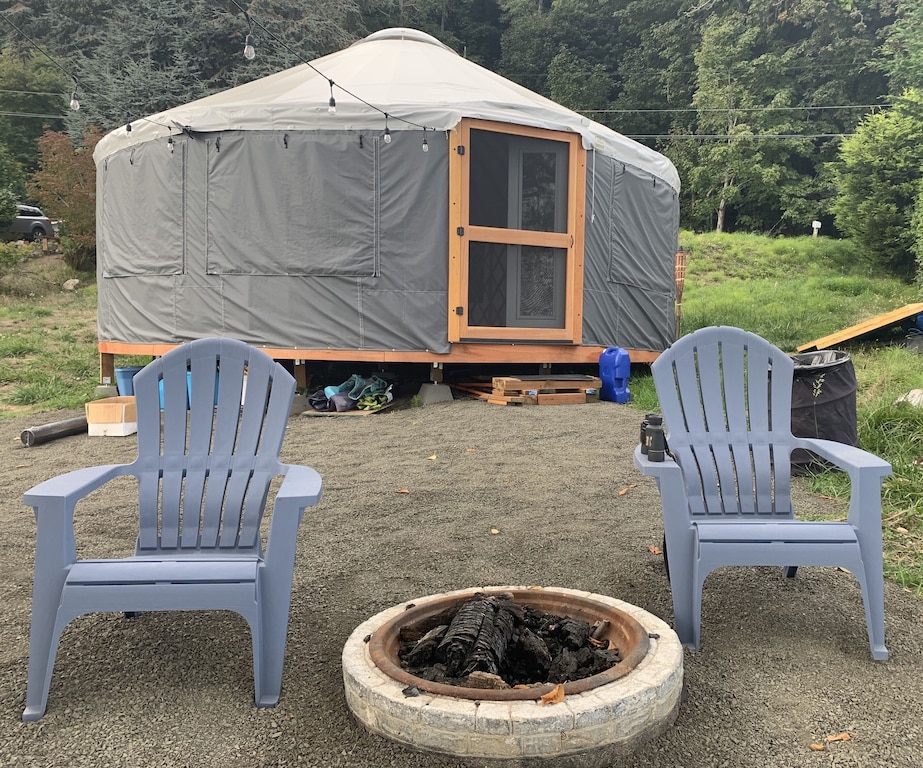 washington pnw waterfront yurt glamping vashon island