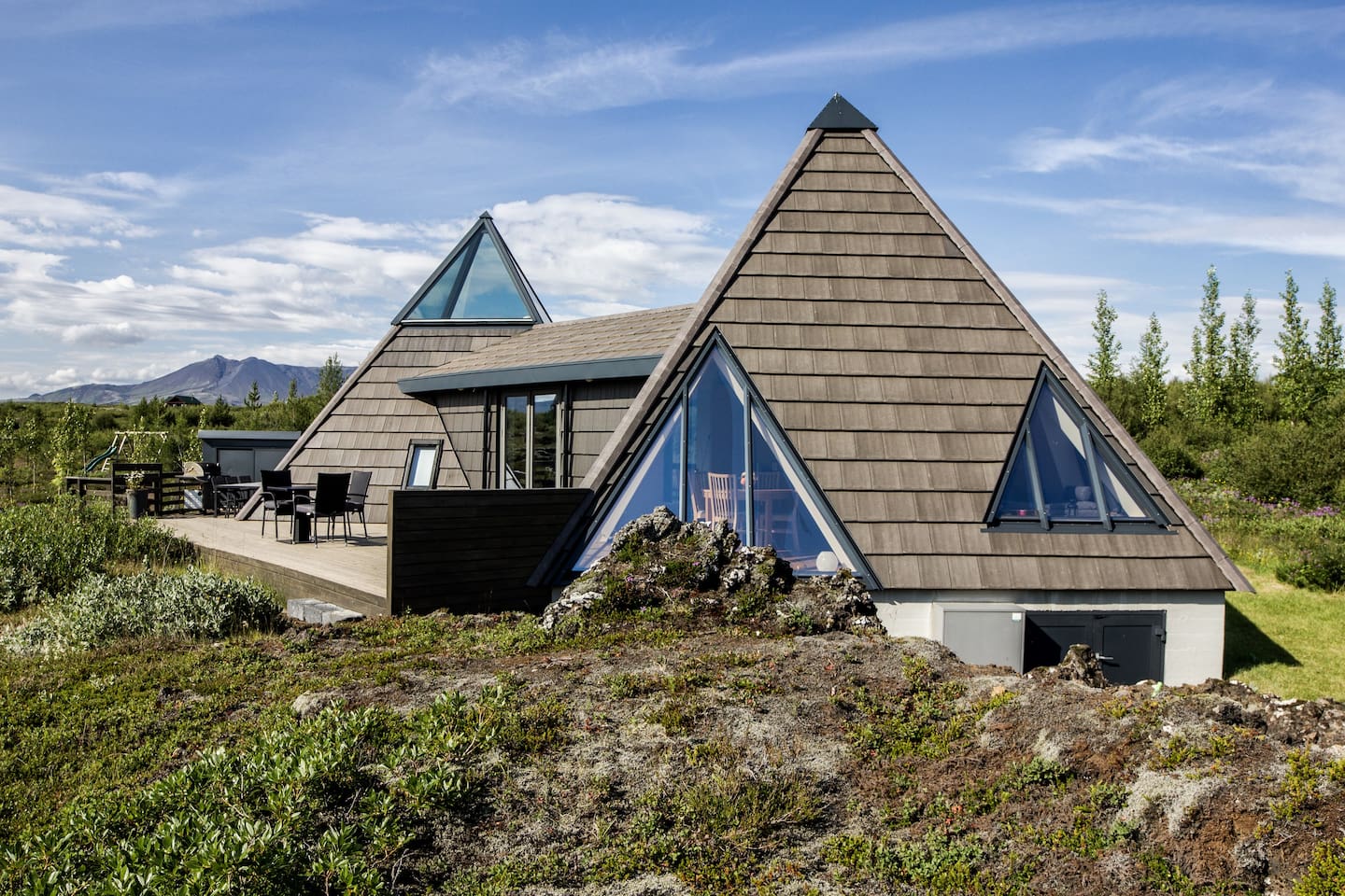 Beautiful-Cottage-Iceland-Airbnb