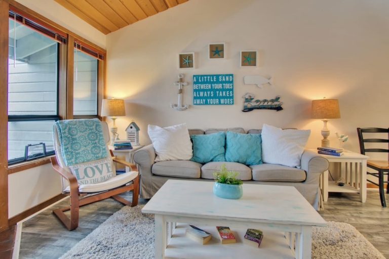 19 Dreamy Airbnb Oregon Coast Rentals For a Perfect Ocean Getaway