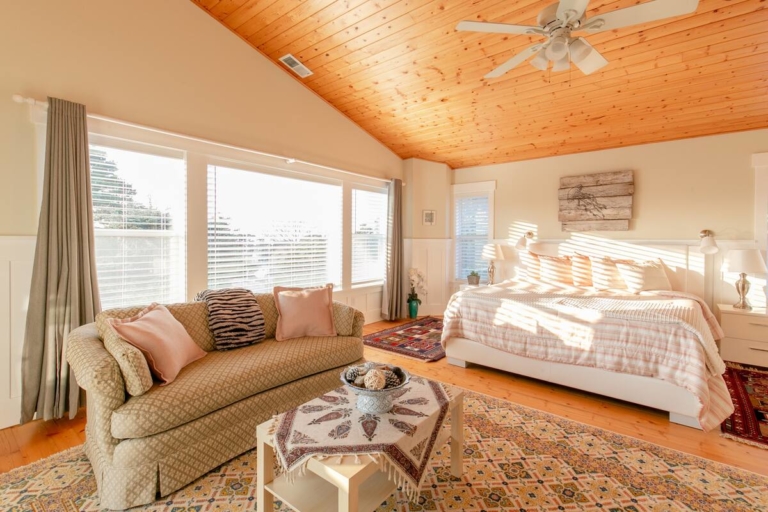 19 Dreamy Airbnb Oregon Coast Rentals For a Perfect Ocean Getaway