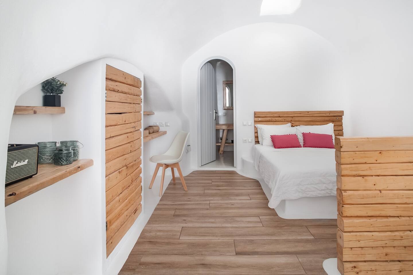 Airbnb Santorini 2021