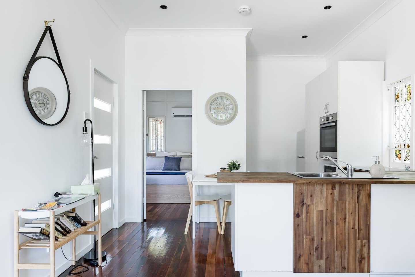 1940s Cottage close to the Waterfront Boardwalk