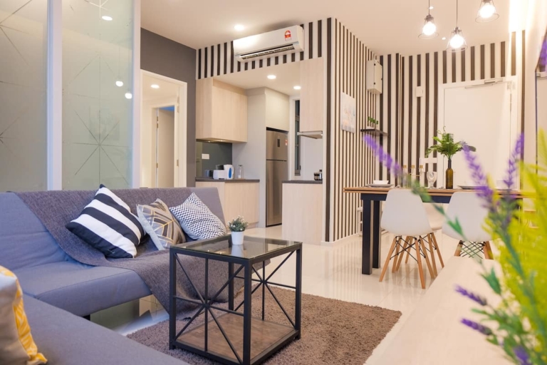 15+ Best Airbnbs in Kuala Lumpur, Malaysia + Epic Infinity Pools [2021]